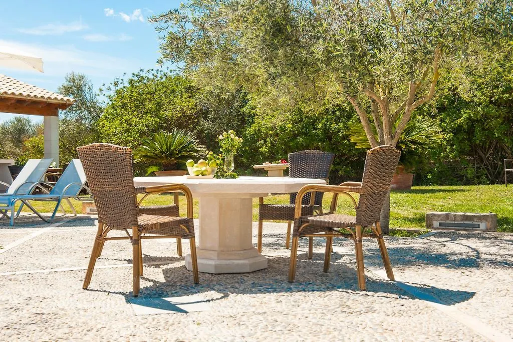 Agroturismo Son Burgues Petra  Petra (Mallorca)